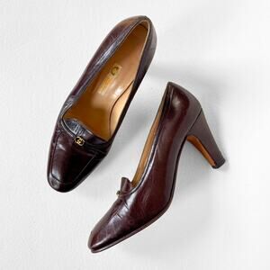 70s Vintage GUCCI Italy Pumps Gold Hardware Logo Double G Leather Loafer 3” Heel